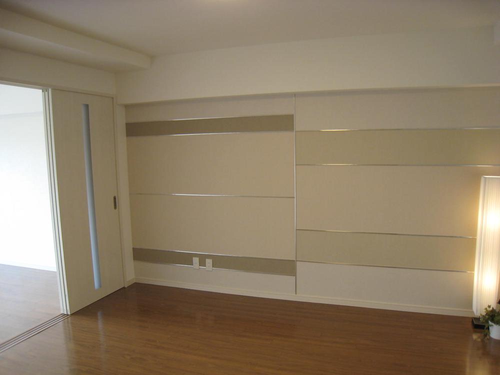 Living. Indoor (November 4, 2013) shooting) shooting