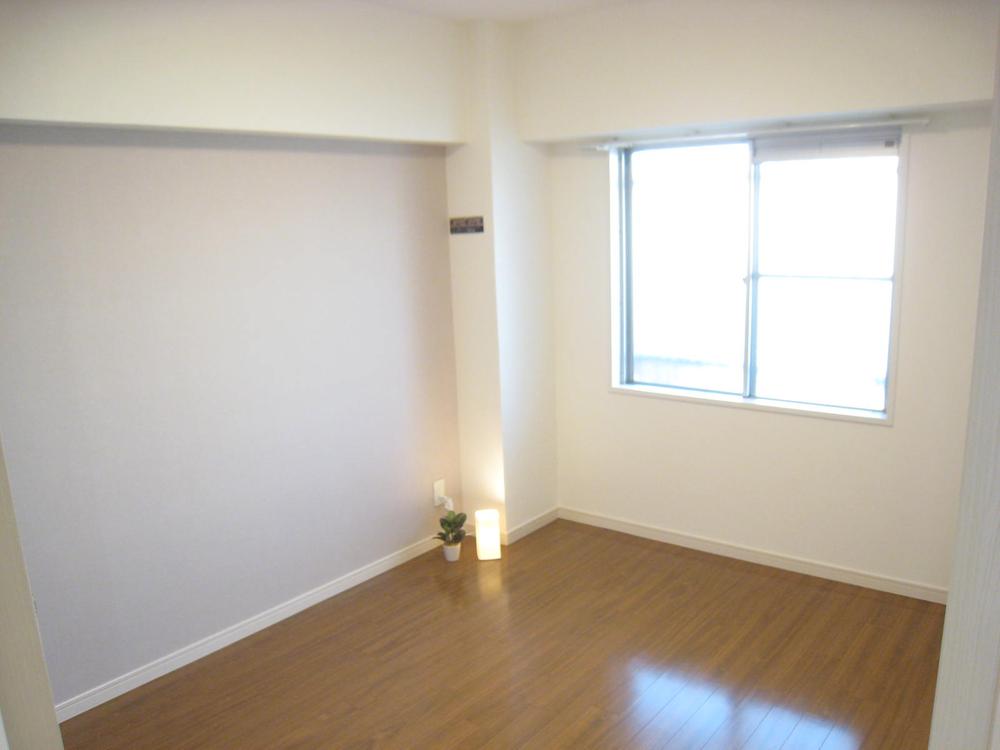 Non-living room. Indoor (November 4, 2013) Shooting