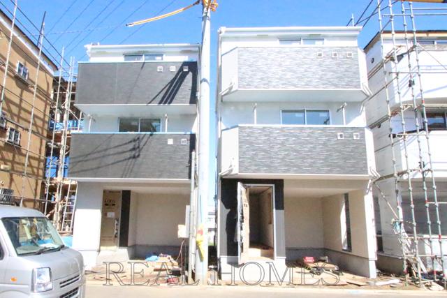 Local appearance photo. Local (10 May 2013) Shooting