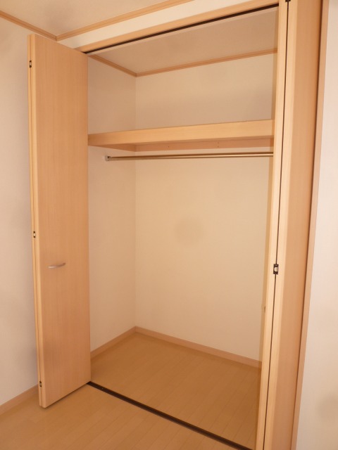 Receipt. Western-style closet