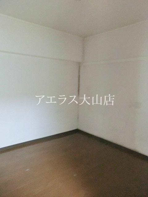 Other room space. Western style room