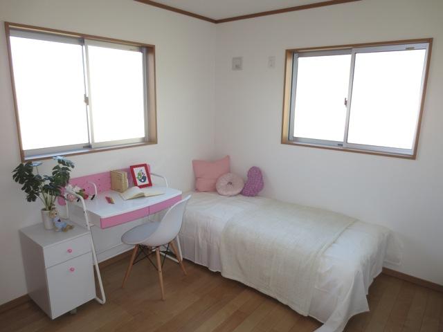 Non-living room. Children's room (12 Building)