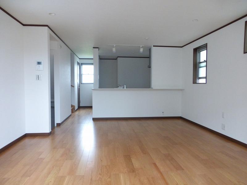 Living. 8 Building Living (October 2013) Shooting