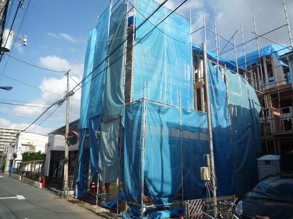 Local appearance photo. Local (10 May 2013) Shooting