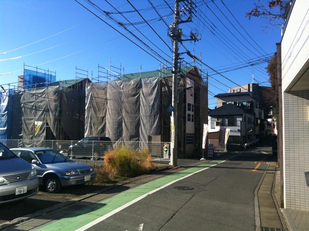 Local photos, including front road. Local (12 May 2013) Shooting