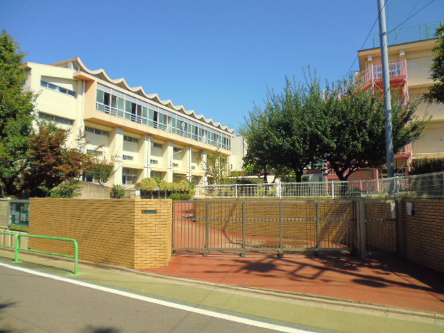 Primary school. 901m to Nerima TatsuAsahi the town elementary school (elementary school)