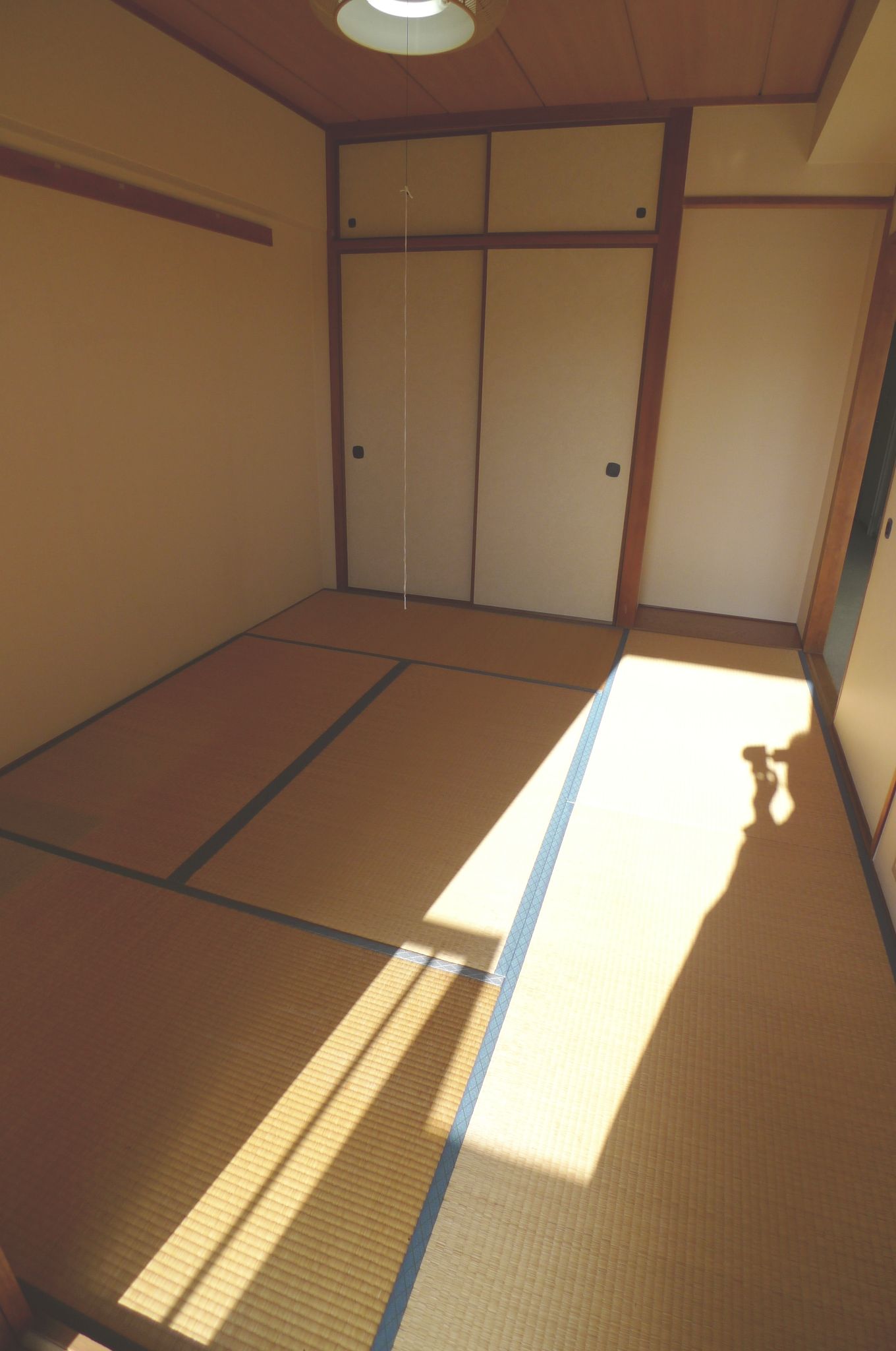 Living and room. Japanese-style room 6 quires