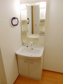 Washroom. ◆ There and glad Vanity ◆