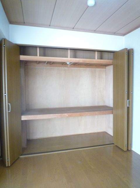 Receipt. 1.5 Pledge of wide storage.