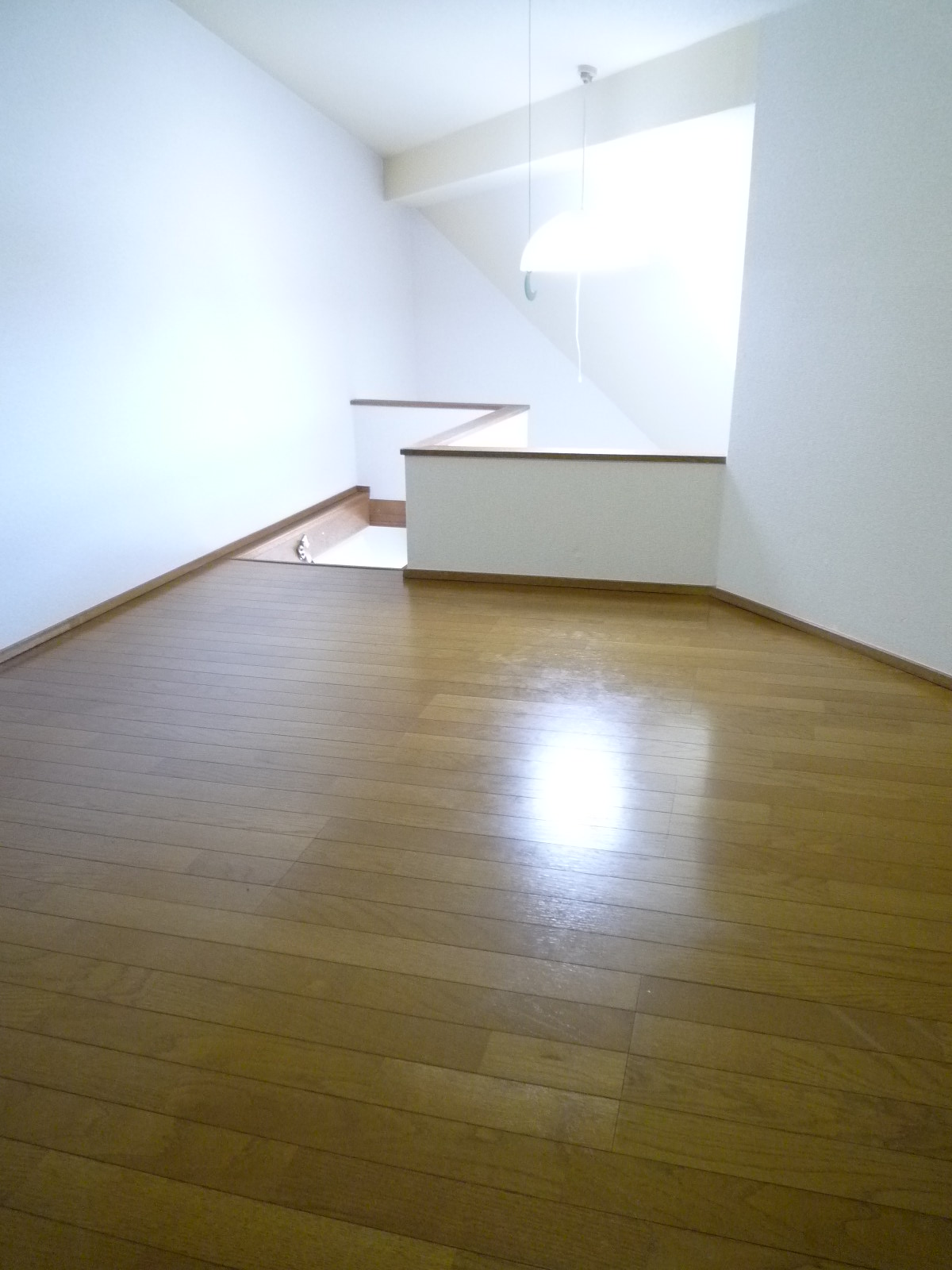 Other room space. Loft 6 Pledge