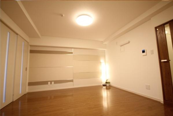 Living. Piping already so that the air conditioning can be installed