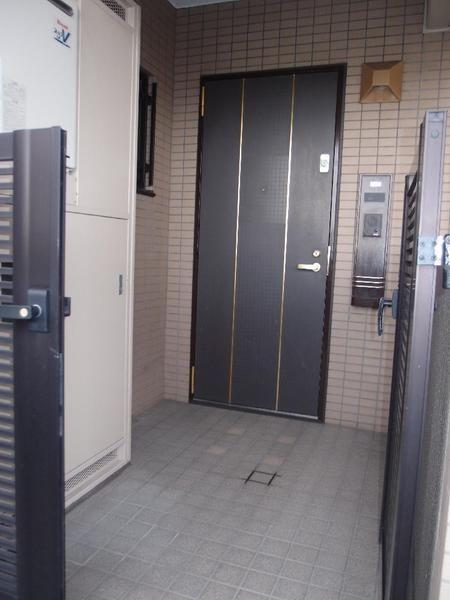 Other local. Entrance porch