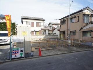 Local appearance photo. Local (12 May 2013) Shooting