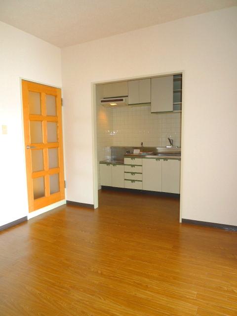 Living and room. Image (another in Room photo)