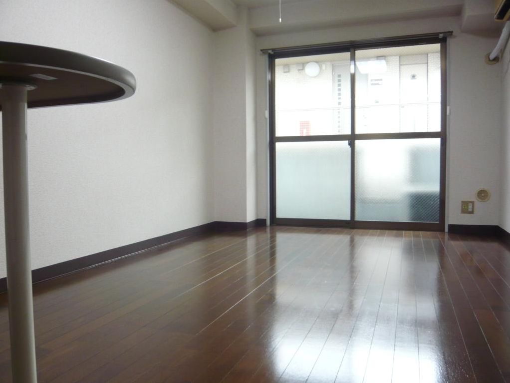 Living and room. Beautiful room of Western-style flooring upholstery