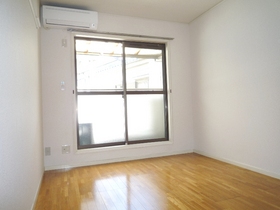 Living and room. A bright room