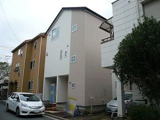 Local photos, including front road. Local (10 May 2013) Shooting