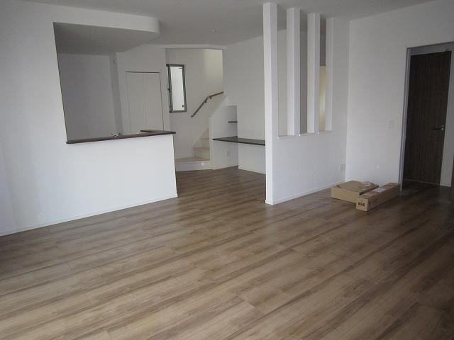 Living. Building 2 (November 2013) Shooting