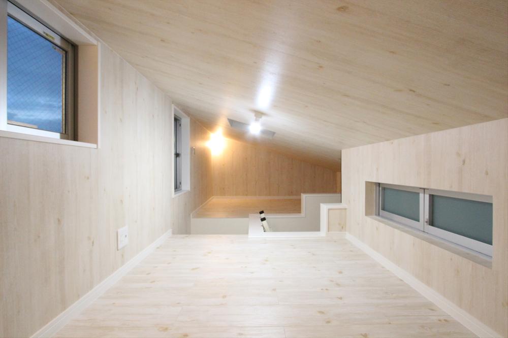 Non-living room. Loft (11 May 2013) Shooting