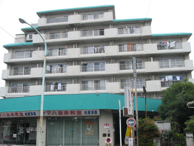 Building appearance. It is a profound apartment.