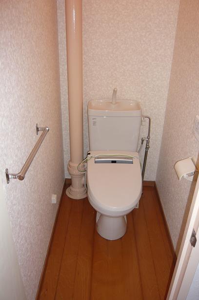 Toilet.  □  ■  Brother move ・ Family ・ Your friends welcome  ■  □