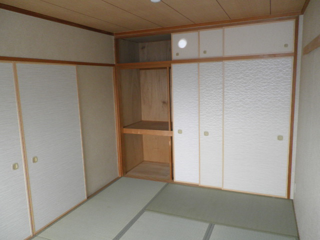 Other room space. Closet Japanese-style room