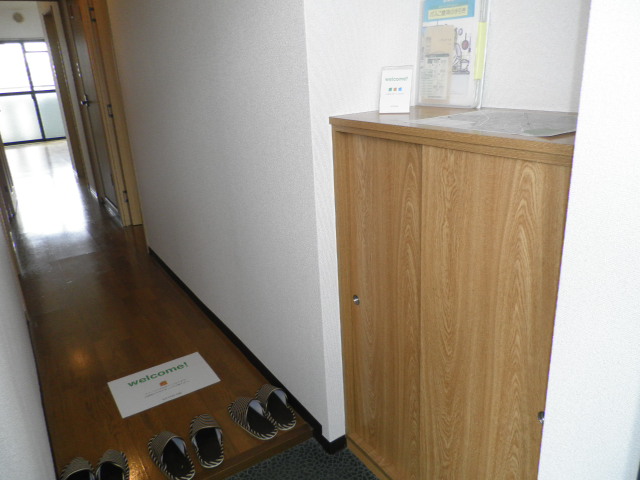 Entrance. aisle ・ Cupboard