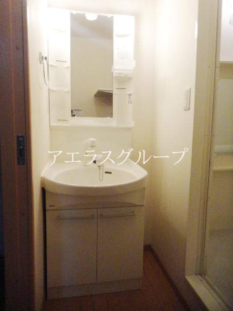Washroom. You can comfortably cleansing in morning