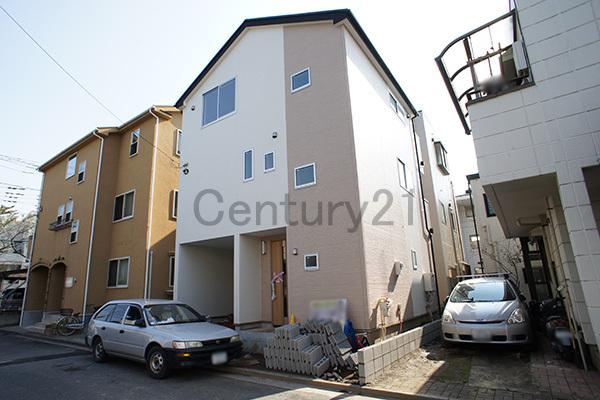 Local appearance photo. Peaceful new life to fulfill in a quiet residential area