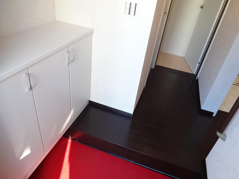 Entrance. Local (12 May 2013) Shooting