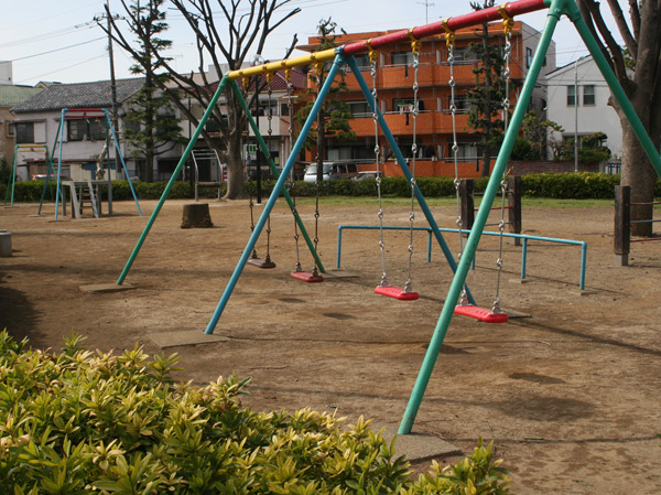 Surrounding environment. Zhang Zhang park (about 220m / A 3-minute walk)