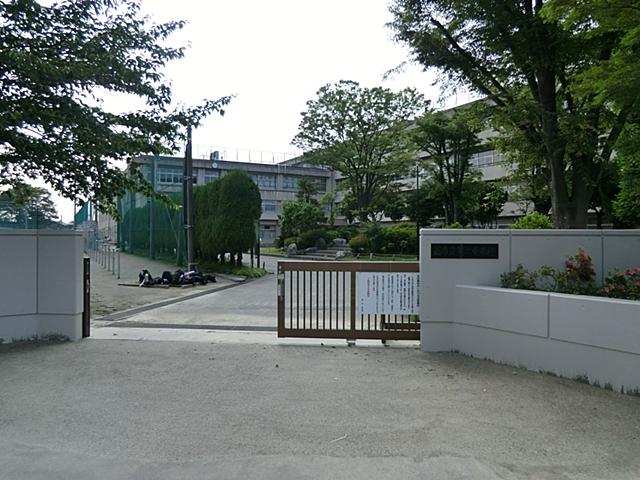 Junior high school. Warabishiritsu 1100m to the second junior high school