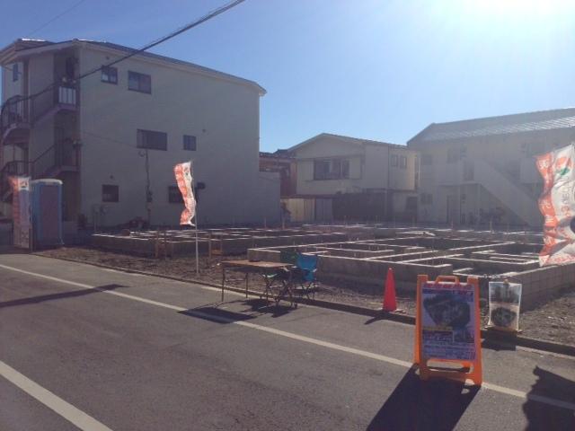 Local photos, including front road. Local (12 May 2013) Shooting