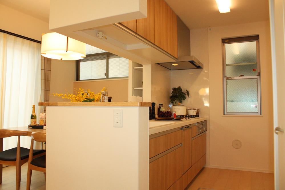 Kitchen. Local (12 May 2013) Shooting