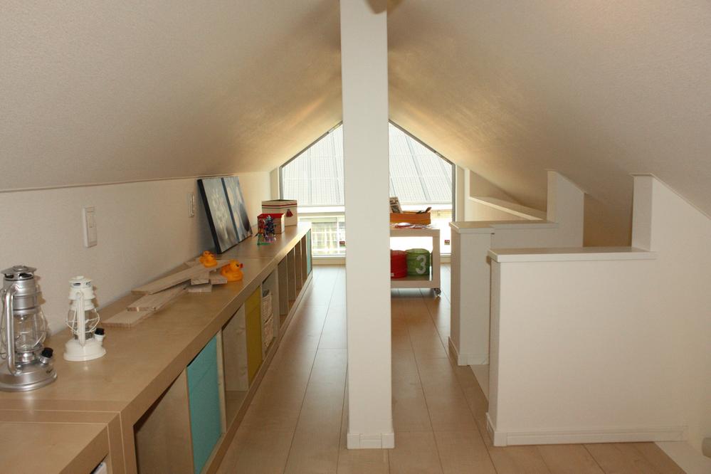 Non-living room. Local (12 May 2013) Shooting