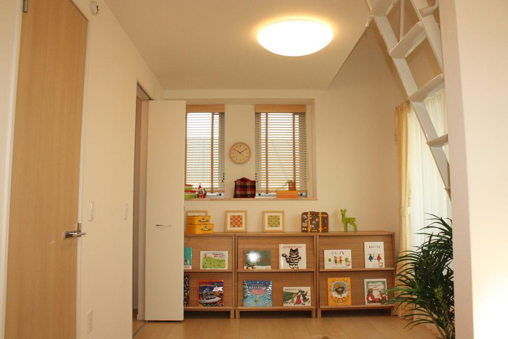 Non-living room. Local (12 May 2013) Shooting