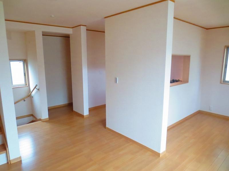 Living. Local (12 May 2013) Shooting