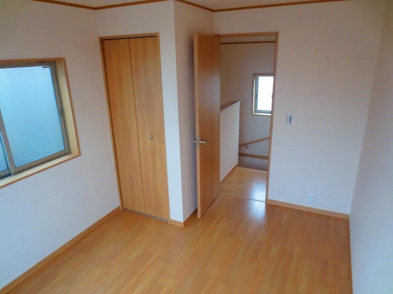 Non-living room. Local (12 May 2013) Shooting