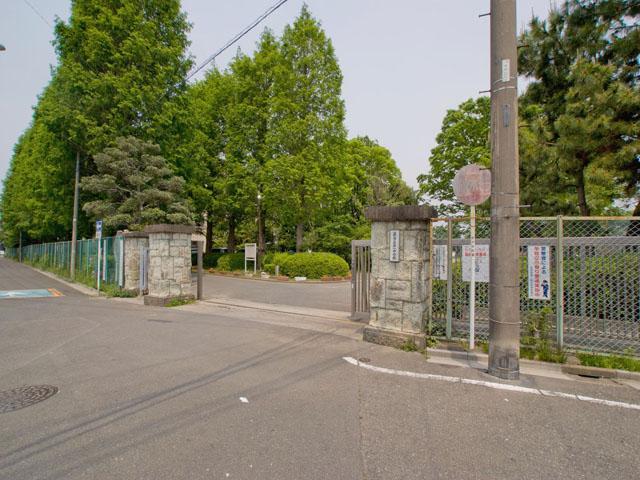 Junior high school. Warabishiritsu first junior high school