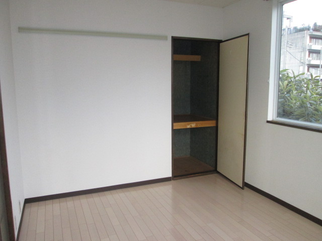 Other room space. It established white flooring!