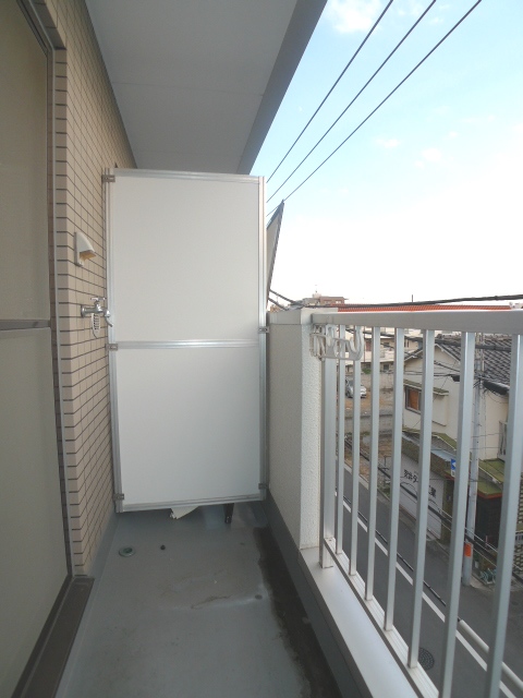 Balcony. Image (another in Room photo)