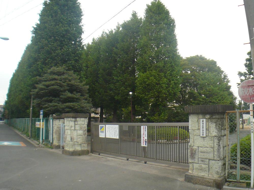Junior high school. Warabishiritsu 957m until the first junior high school
