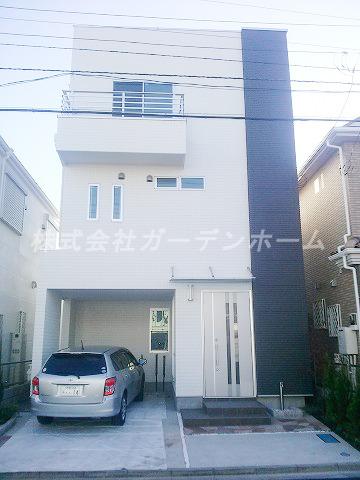 Local appearance photo. Local (11 May 2013) Shooting