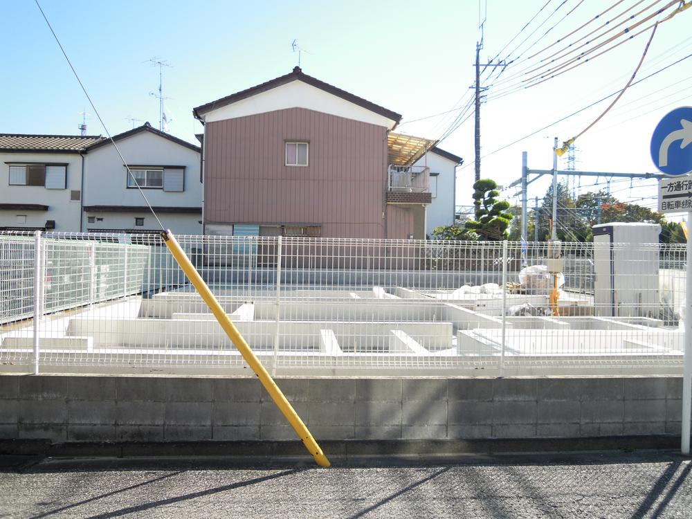 Local appearance photo. Local (11 May 2013) Shooting