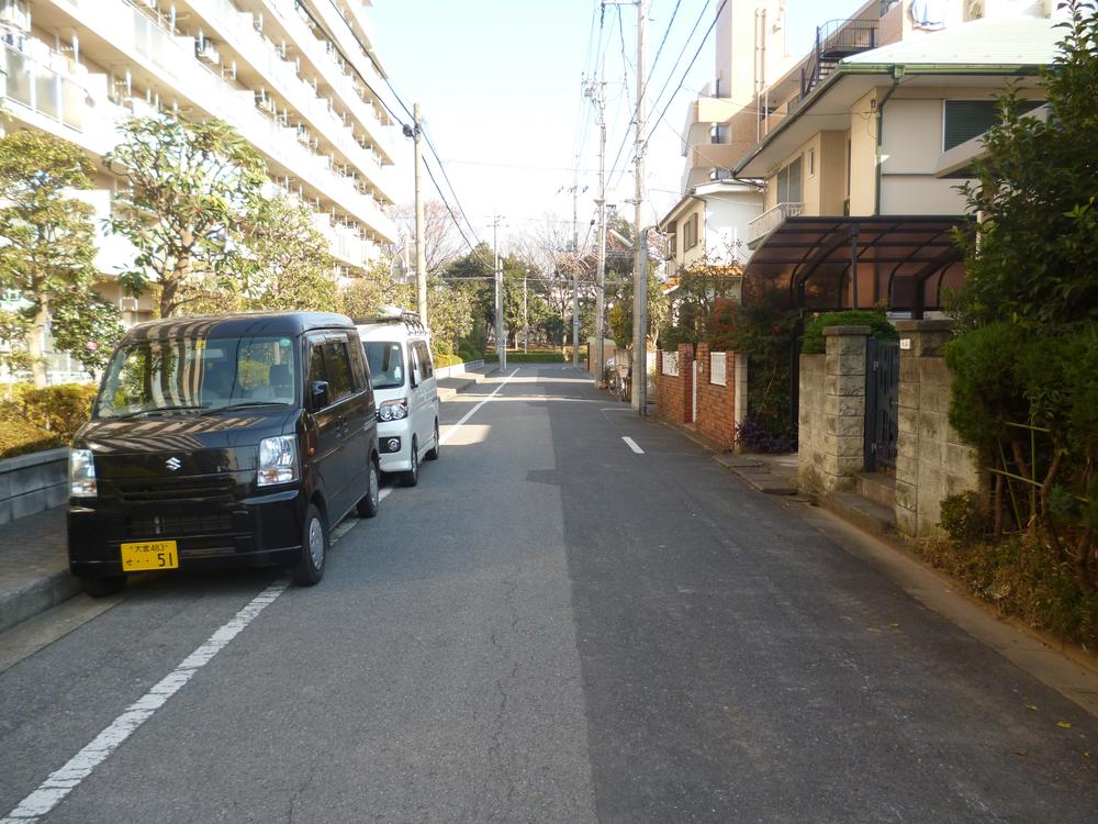 Local photos, including front road. Local (12 May 2013) Shooting