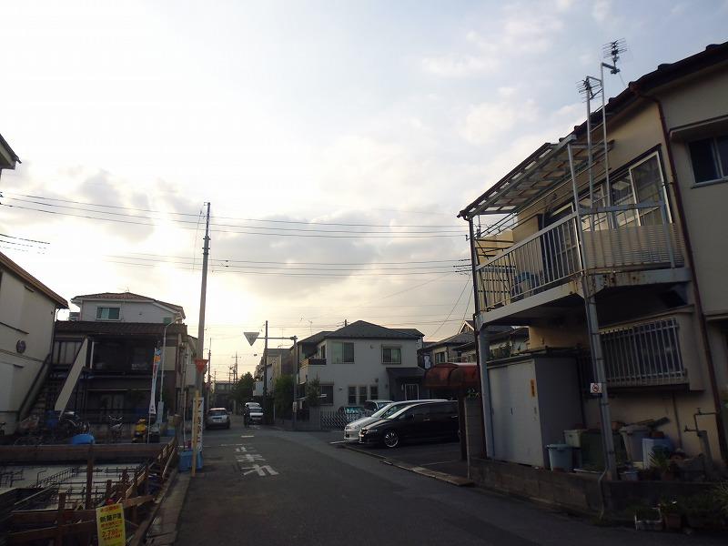 Local photos, including front road. Local (September 2013) Shooting