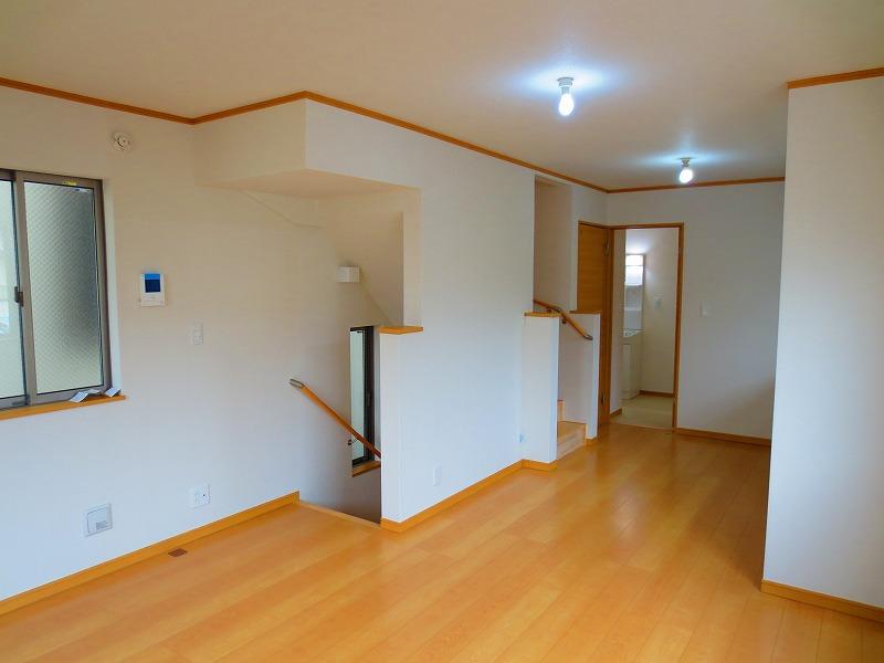 Living. Local (12 May 2013) Shooting