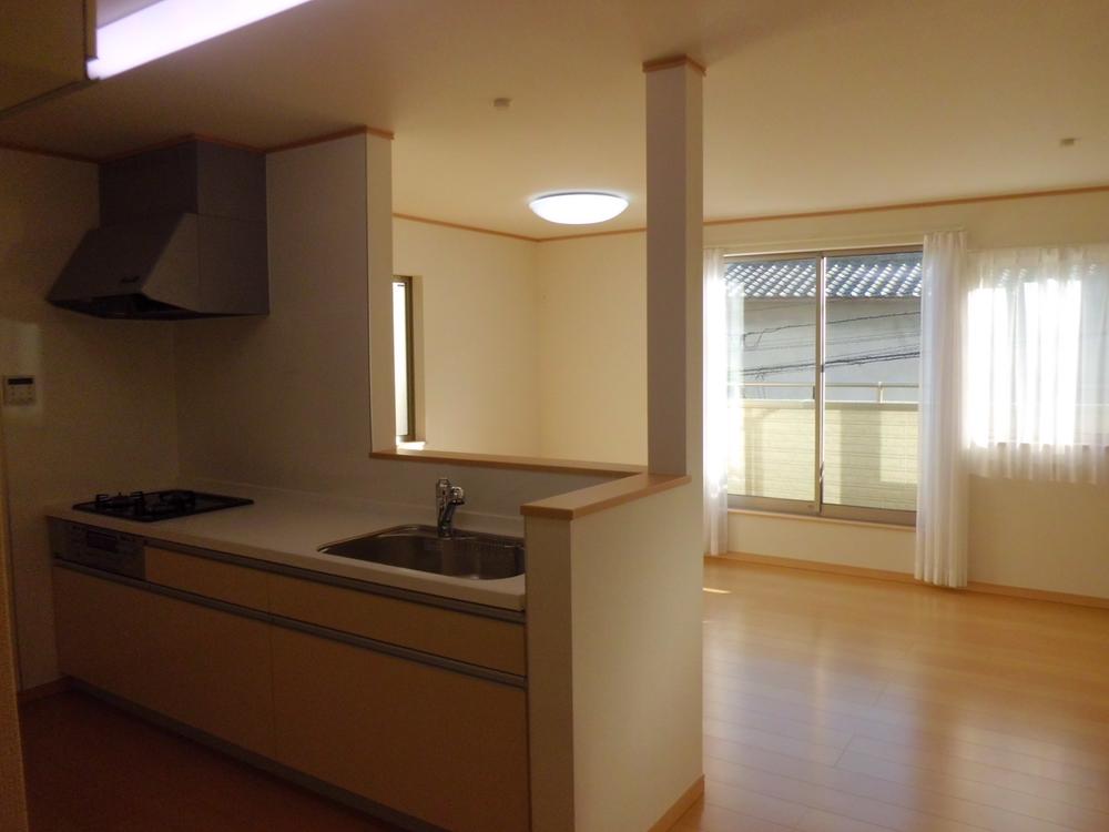 Living. Local (12 May 2013) Shooting