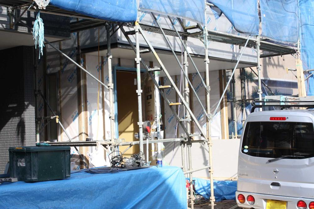 Local appearance photo. Local (12 May 2013) Shooting