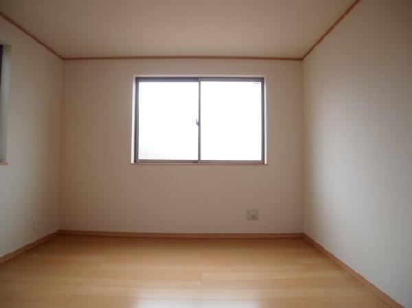 Non-living room. The third floor is a 6-mat of Western-style. 